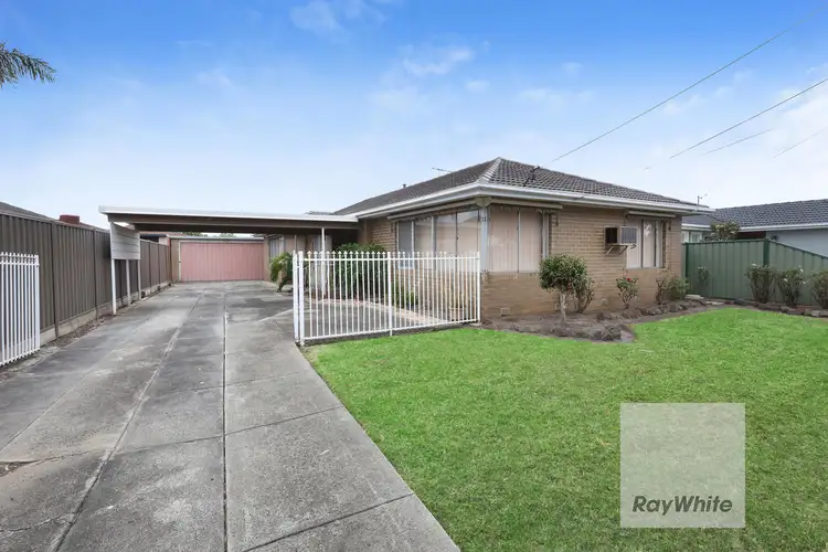 137 South Circular Road, Gladstone Park VIC 3043
