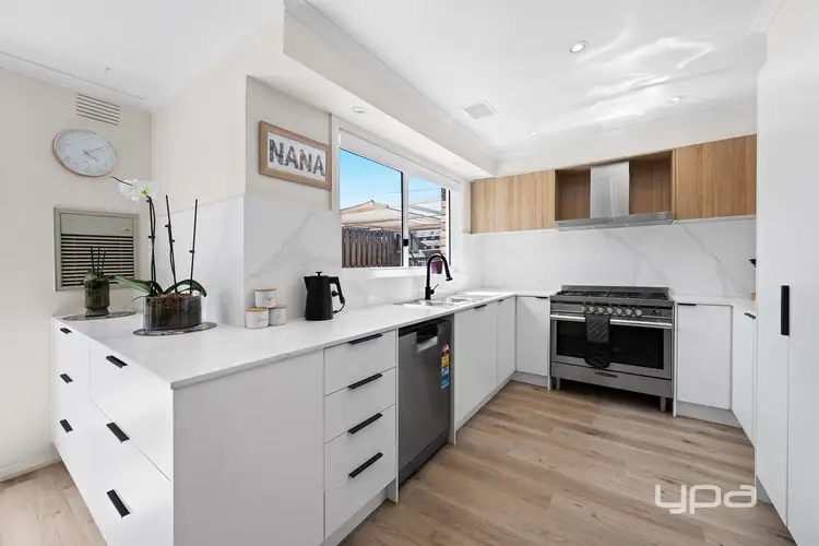 Sixth view of Homely house listing, 17 Highcombe Crescent, St Albans VIC 3021