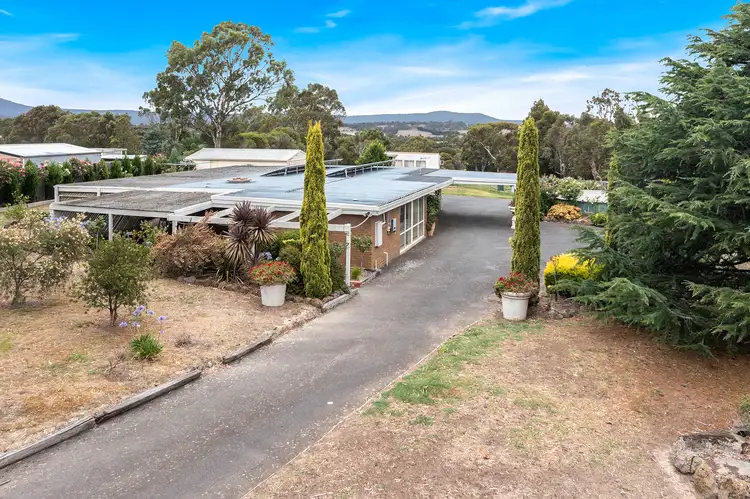 270 Seventh Ave, Eden Park VIC 3757