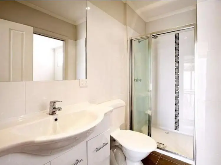 Fourth view of Homely apartment listing, 3/13 Chapel Road, Moorabbin VIC 3189
