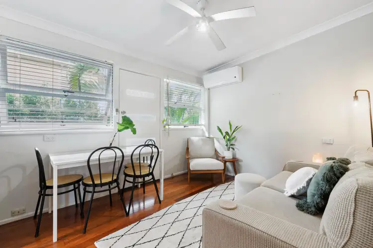 Fifth view of Homely unit listing, 2/76 Alpha Street, Taringa QLD 4068