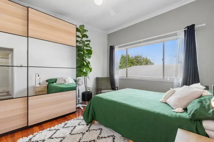 Sixth view of Homely unit listing, 2/76 Alpha Street, Taringa QLD 4068