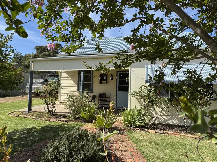 25 Keirath street, Henty NSW 2658