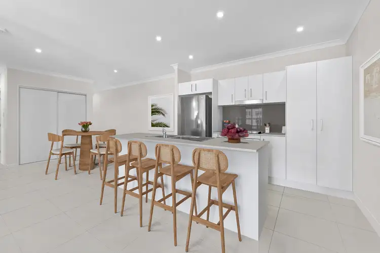 Fifth view of Homely unit listing, 2/15 Bellavista Circuit, Beaconsfield QLD 4740