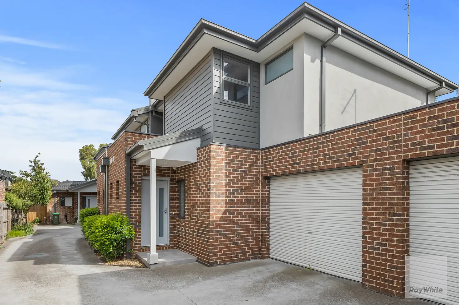 Main view of Homely townhouse listing, 2/7 Dundee Street, Reservoir VIC 3073