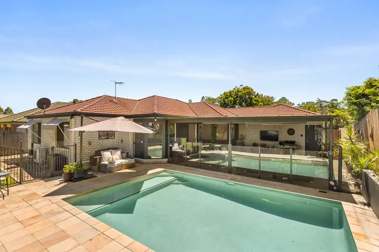 10 Kirralee Crescent, Upper Kedron QLD 4055