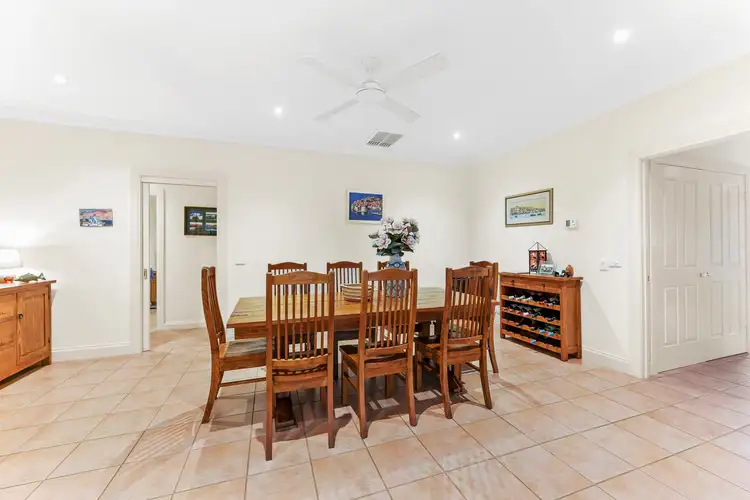 Fifth view of Homely unit listing, 2/8 Lee Avenue, Mount Waverley VIC 3149