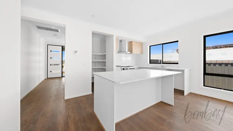 4 Nitraria Street, Mickleham VIC 3064