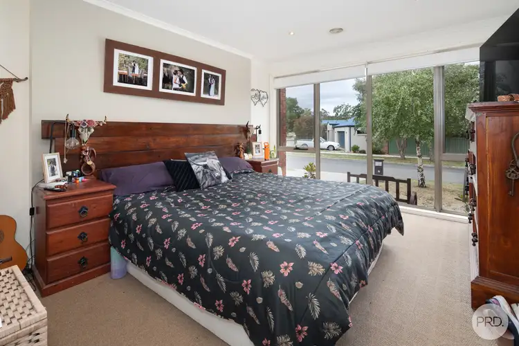 Fifth view of Homely house listing, 20 Platypus Drive, Mount Clear VIC 3350