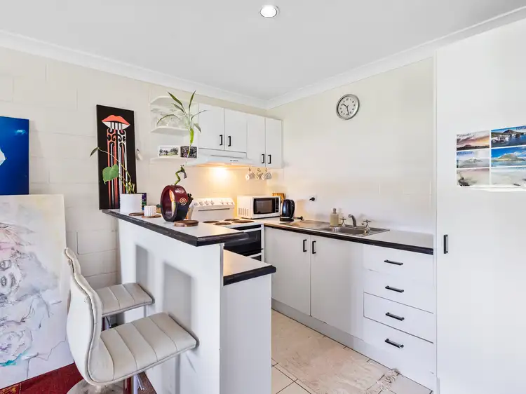 Second view of Homely unit listing, 4/2018 Wynnum Road, Wynnum West QLD 4178