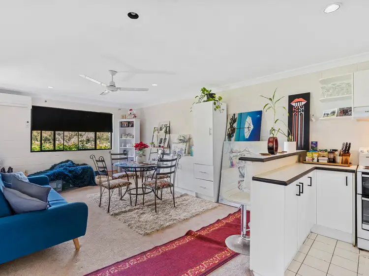 Fifth view of Homely unit listing, 4/2018 Wynnum Road, Wynnum West QLD 4178