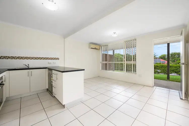 Fifth view of Homely unit listing, 2/30 Short Street, South Gladstone QLD 4680