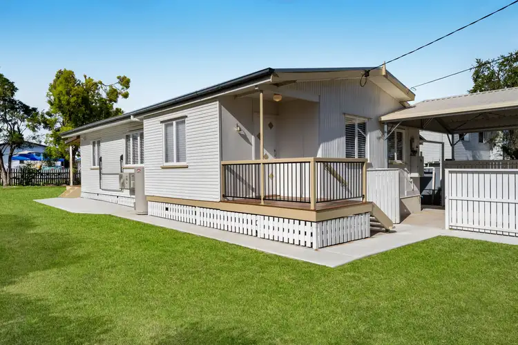 32 Vivian Street, Eastern Heights QLD 4305