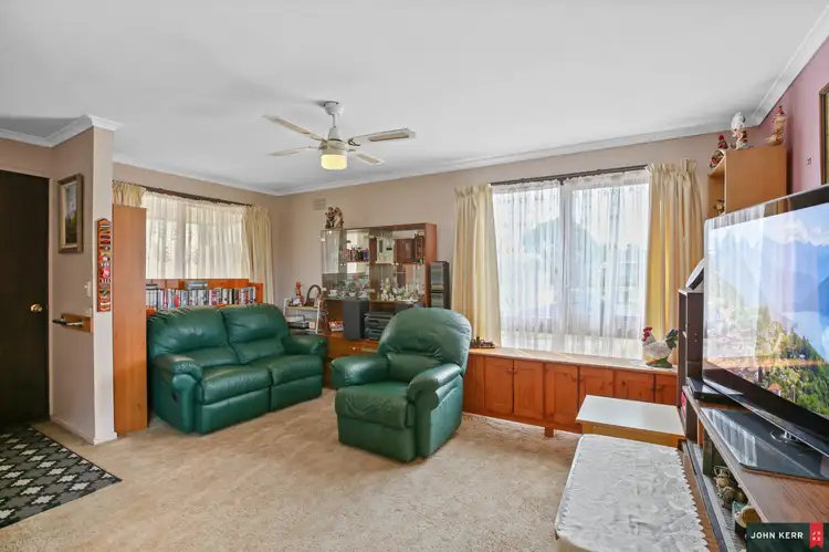 Second view of Homely house listing, 5 Paull Court, Moe VIC 3825