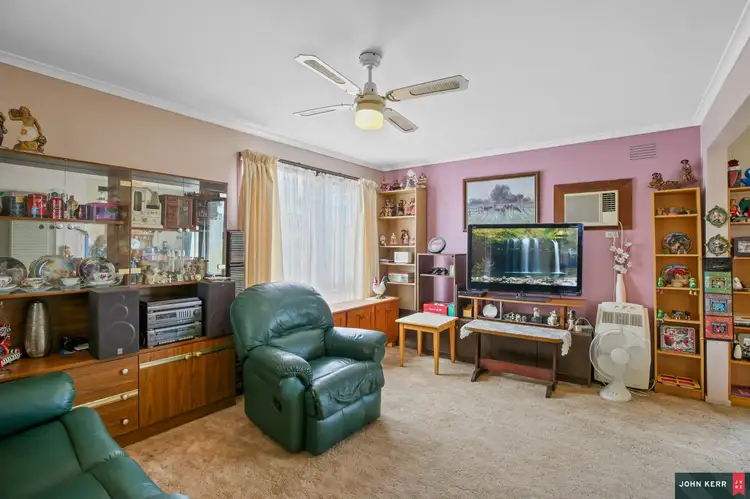 Third view of Homely house listing, 5 Paull Court, Moe VIC 3825