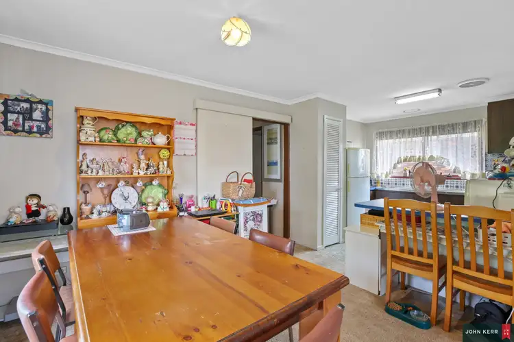 Fourth view of Homely house listing, 5 Paull Court, Moe VIC 3825