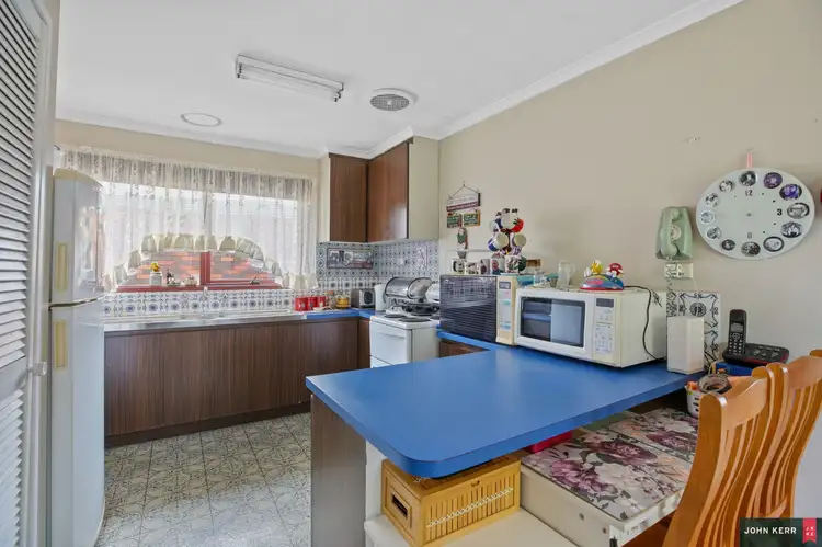 Fifth view of Homely house listing, 5 Paull Court, Moe VIC 3825