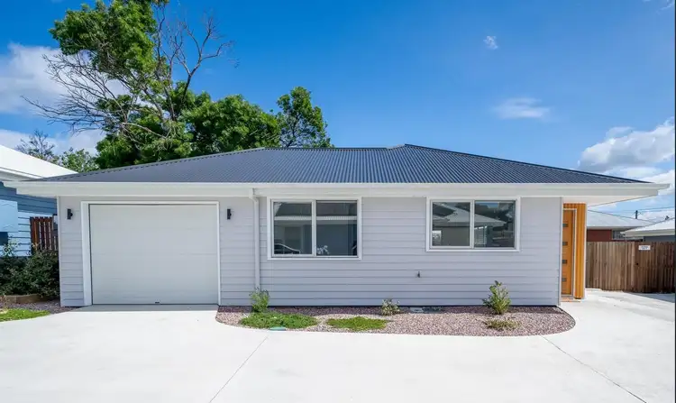 21 Windermere Beach Road