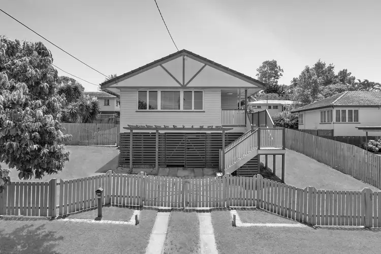 32 Wentworth Street, Leichhardt QLD 4305