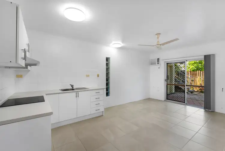 Fifth view of Homely unit listing, 2/30 Charles Street, Cairns North QLD 4870