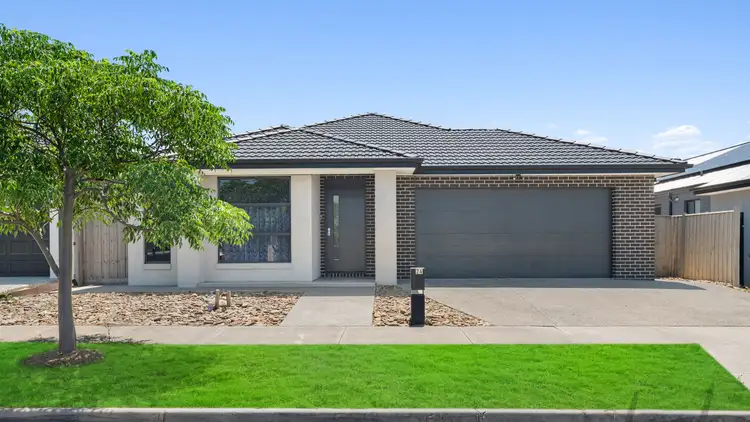 24 Weymouth Circuit, Donnybrook VIC 3064