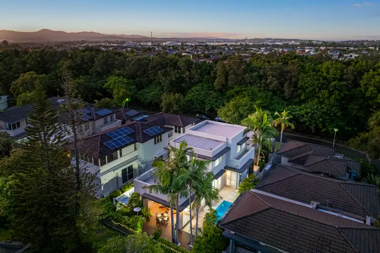 6016 Calardo Avenue, Hope Island QLD 4212