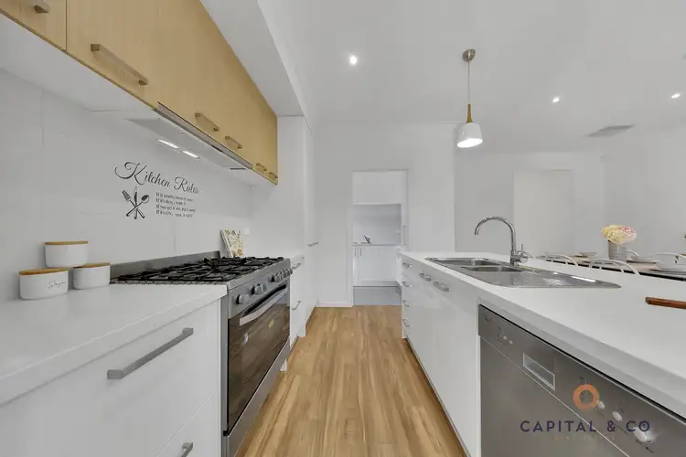 Seventh view of Homely house listing, 32 Loudon Circuit, Craigieburn VIC 3064