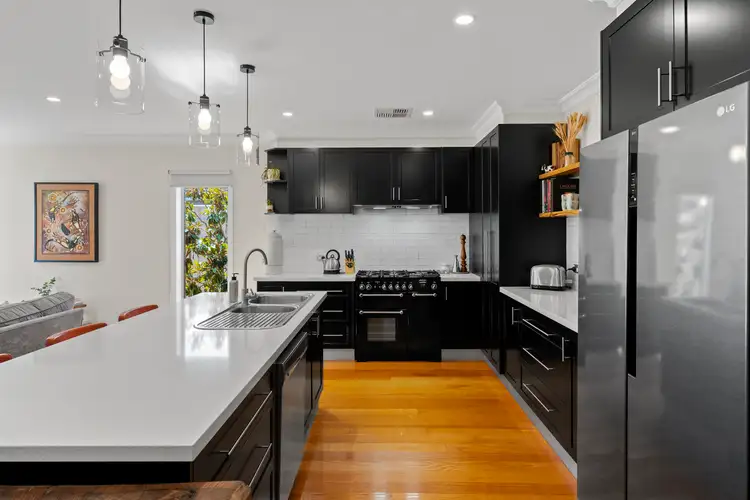 65 Cambridge Drive, Mansfield VIC 3722