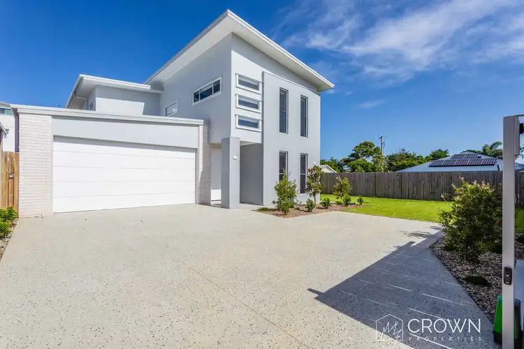 16 Robert Street, Clontarf QLD 4019