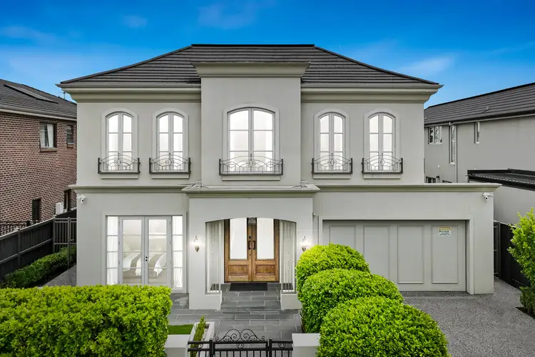 5 Rose Avenue