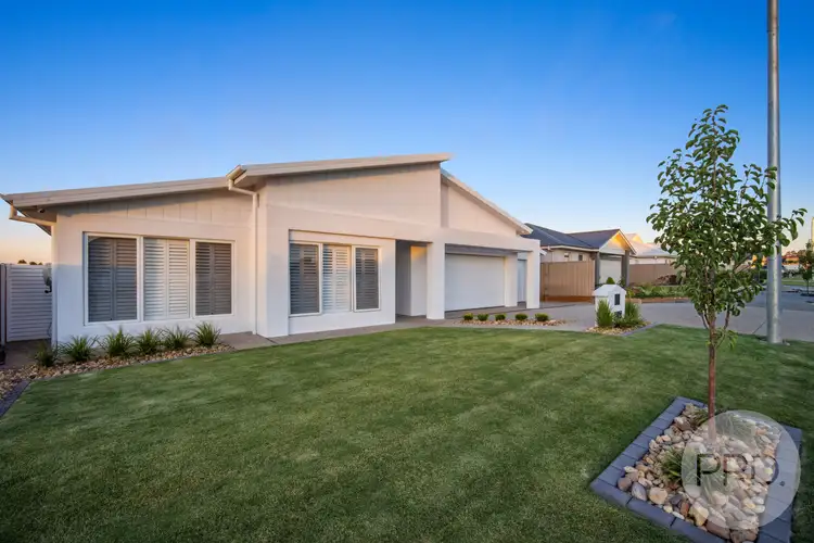 Third view of Homely house listing, 5 Billabong Crescent, Gobbagombalin NSW 2650