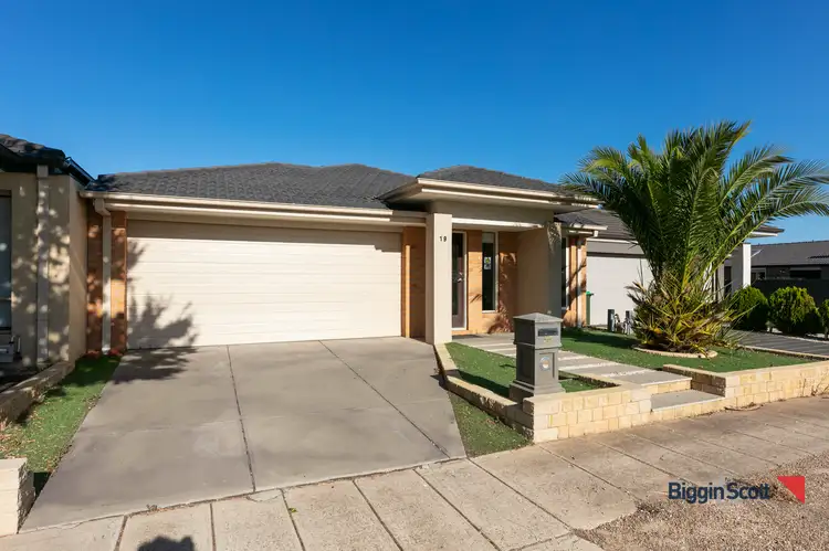 19 Kambah Street, Tarneit VIC 3029