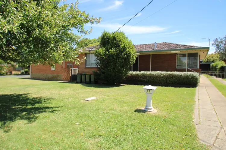 11 Casey Street, Orange NSW 2800