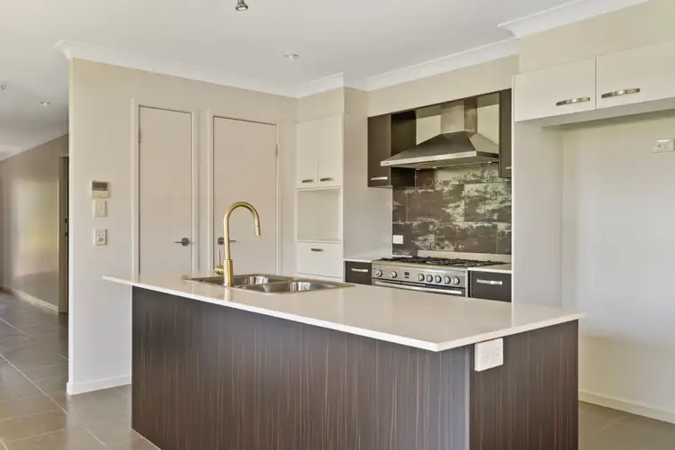 Sixth view of Homely house listing, 8 Indigo Lane, Holmview QLD 4207