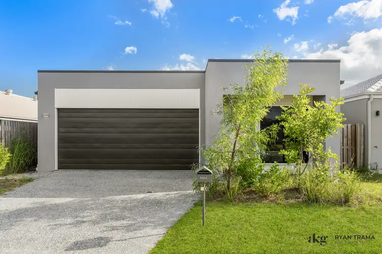 40 Barnyard Drive, Park Ridge QLD 4125
