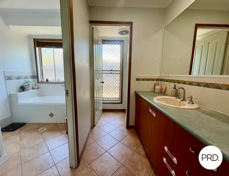Seventh view of Homely house listing, 10 Werite Court, Boyne Island QLD 4680