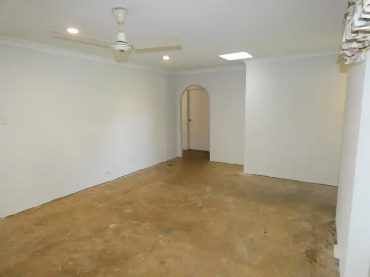 Sixth view of Homely house listing, 4 Ilex Way, Forrestfield WA 6058