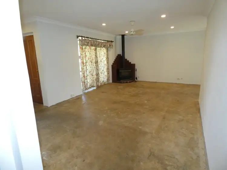 Seventh view of Homely house listing, 4 Ilex Way, Forrestfield WA 6058