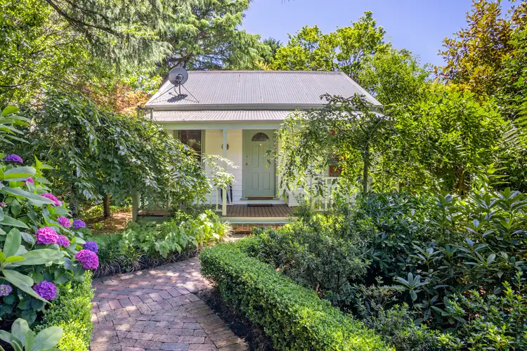 12 Grose Street, Blackheath NSW 2785
