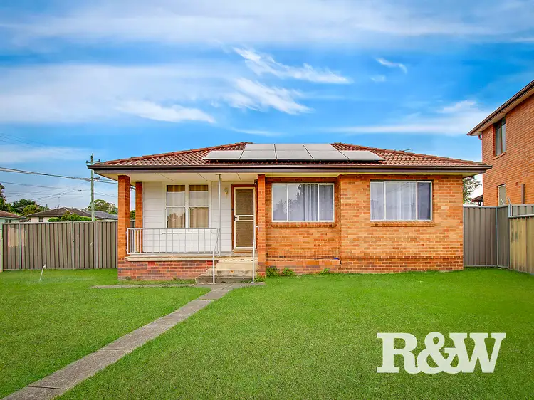 34 Gasmata Crescent