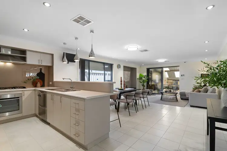 3 Anjou Way, Hamilton Hill WA 6163