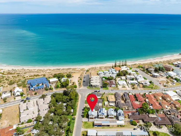1/4 Stewart Street, Mandurah WA 6210