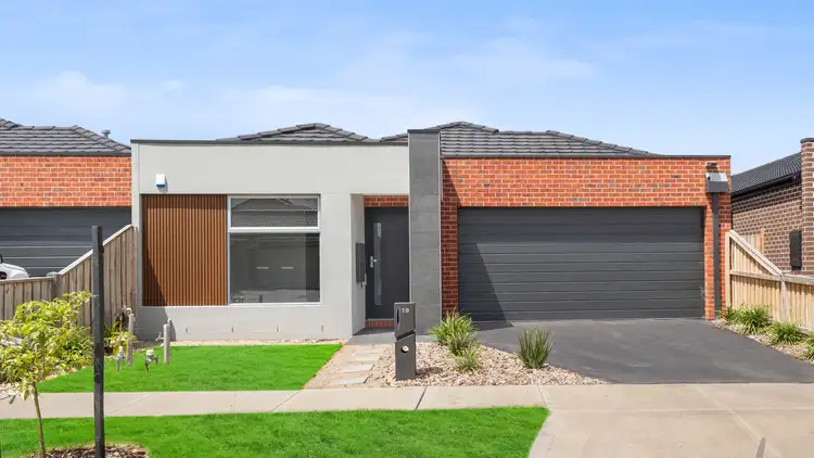 19 Hopbush Street