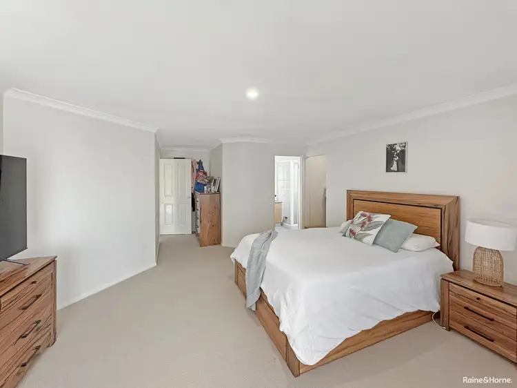 Fifth view of Homely house listing, 6 Pyrus Gardens, Yakamia WA 6330