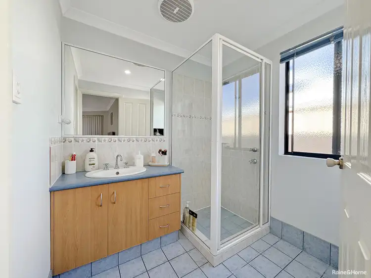 Sixth view of Homely house listing, 6 Pyrus Gardens, Yakamia WA 6330