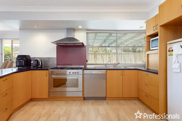 Sixth view of Homely house listing, 32 Brolga Promenade, Willetton WA 6155