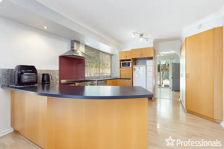 Seventh view of Homely house listing, 32 Brolga Promenade, Willetton WA 6155