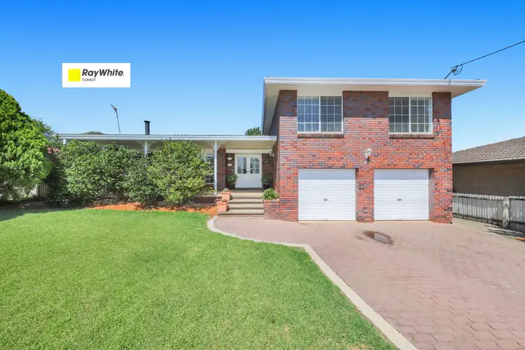 223 Capper Street, Tumut NSW 2720