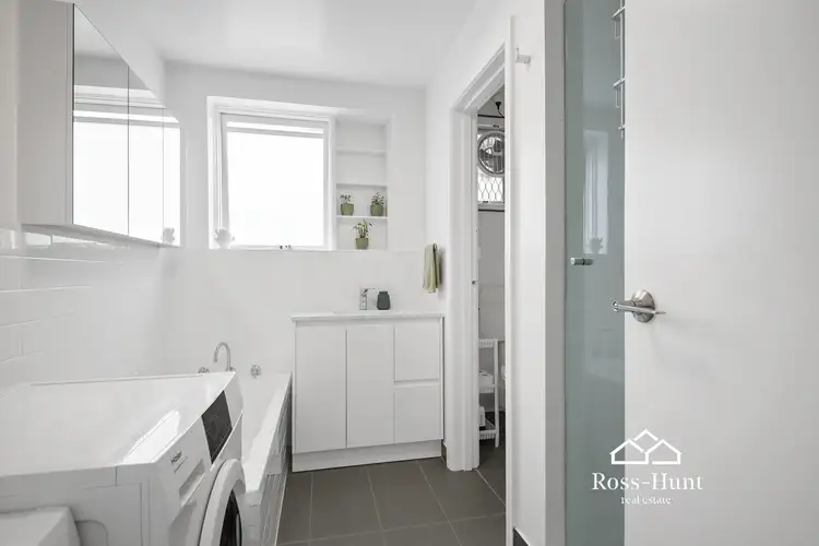 Sixth view of Homely apartment listing, 2/48 Weir Street, Balwyn VIC 3103