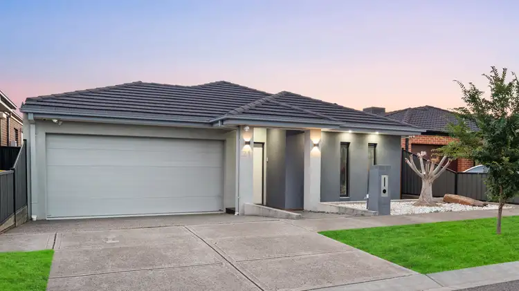 21 Bradshaw Avenue